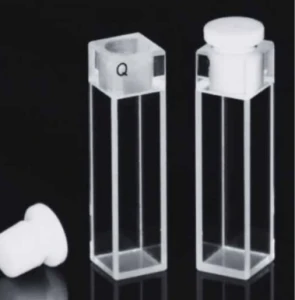 23QS10. Kuweta kwarcowa do fluorymetru z korkiem teflonowym 10mm 