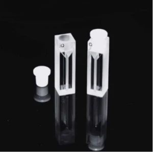 29FQS10. Kuweta kwarcowa do fluorymetru z korkiem teflonowym 10mm, obj. 0,7 ml 