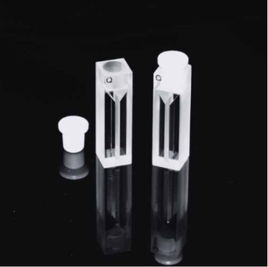 29FQS10. Kuweta kwarcowa do fluorymetru z korkiem teflonowym 10mm, obj. 0,7 ml 